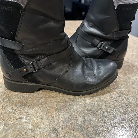 Teva De La Vina Black Leather Ankle Boots Sz 8.5 - Picture 2 of 8
